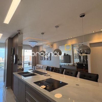 Apartamento com 85m², 3 quartos (sendo 1 suíte), 2 garagens, no bairro Pagani em Palhoça