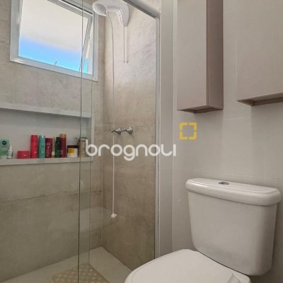 Apartamento com 85m², 3 quartos (sendo 1 suíte), 2 garagens, no bairro Pagani em Palhoça