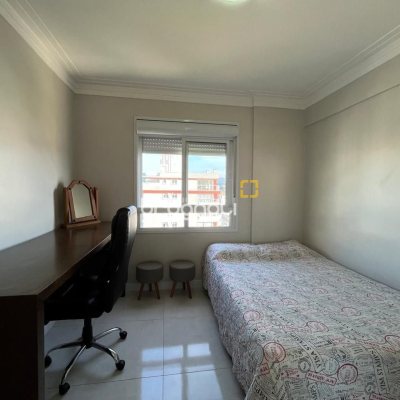 Apartamento com 85m², 3 quartos (sendo 1 suíte), 2 garagens, no bairro Pagani em Palhoça
