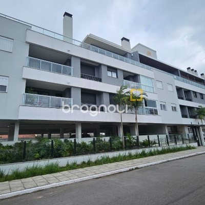 Apartamento com 82m², 3 quartos (sendo 1 suíte), 1 garagem, no bairro Canasvieiras em Florianópolis