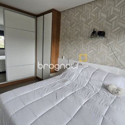 Apartamento com 82m², 3 quartos (sendo 1 suíte), 1 garagem, no bairro Canasvieiras em Florianópolis