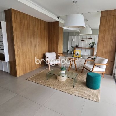 Apartamento com 82m², 3 quartos (sendo 1 suíte), 1 garagem, no bairro Canasvieiras em Florianópolis