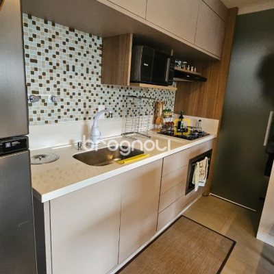 Apartamento com 82m², 3 quartos (sendo 1 suíte), 1 garagem, no bairro Canasvieiras em Florianópolis