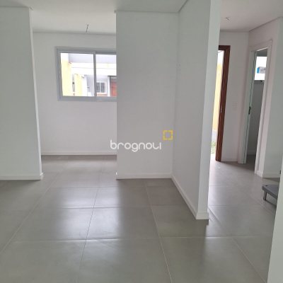 Casa de Condomínio com 95m², 3 quartos (sendo 1 suíte), 2 garagens, no bairro Morro das Pedras em Florianópolis