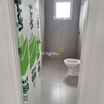 Casa de Condomínio com 95m², 3 quartos (sendo 1 suíte), 2 garagens, no bairro Morro das Pedras em Florianópolis