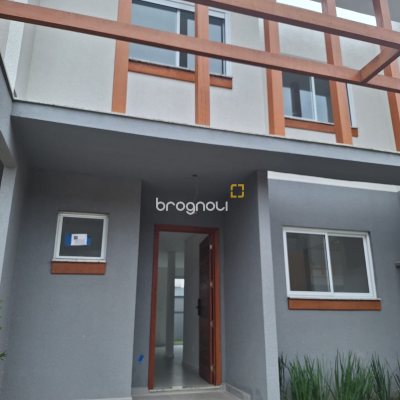Casa de Condomínio com 95m², 3 quartos (sendo 1 suíte), 2 garagens, no bairro Morro das Pedras em Florianópolis