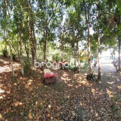Sítio com 100m², 3 quartos (sendo 1 suíte), 2 garagens, no bairro Vargem Pequena em Florianópolis