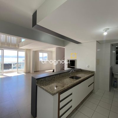 Apartamento com 95m², 1 quarto (sendo 1 suíte), 2 garagens, no bairro Barreiros em São José