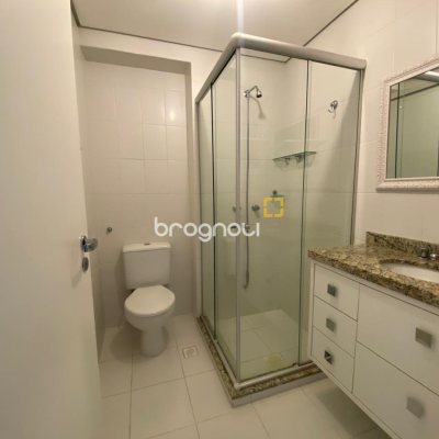 Apartamento com 95m², 1 quarto (sendo 1 suíte), 2 garagens, no bairro Barreiros em São José