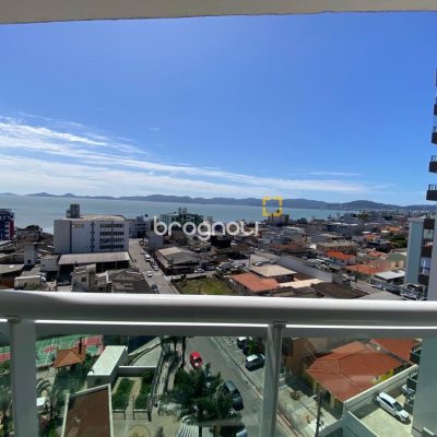 Apartamento com 95m², 1 quarto (sendo 1 suíte), 2 garagens, no bairro Barreiros em São José