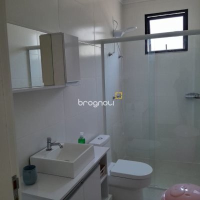 Casa de Condomínio com 288m², 4 quartos (sendo 4 suítes), 4 garagens, no bairro Cachoeira do Bom Jesus em Florianópolis