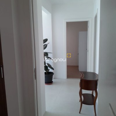 Casa de Condomínio com 288m², 4 quartos (sendo 4 suítes), 4 garagens, no bairro Cachoeira do Bom Jesus em Florianópolis