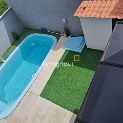 Casa com 88m², 2 quartos (sendo 2 suítes), 1 garagem, no bairro Rio Vermelho em Florianópolis