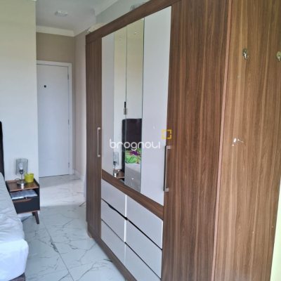 Casa com 88m², 2 quartos (sendo 2 suítes), 1 garagem, no bairro Rio Vermelho em Florianópolis