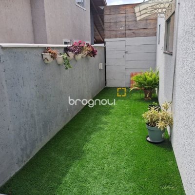 Casa com 88m², 2 quartos (sendo 2 suítes), 1 garagem, no bairro Rio Vermelho em Florianópolis