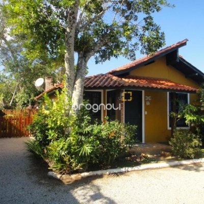 Casa com 54m², 1 quarto, 1 garagem, no bairro Cachoeira do Bom Jesus em Florianópolis