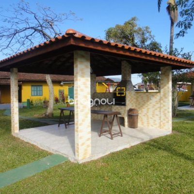 Casa com 54m², 1 quarto, 1 garagem, no bairro Cachoeira do Bom Jesus em Florianópolis
