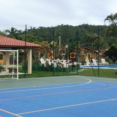 Casa com 54m², 1 quarto, 1 garagem, no bairro Cachoeira do Bom Jesus em Florianópolis