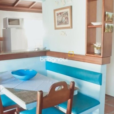 Casa com 54m², 1 quarto, 1 garagem, no bairro Cachoeira do Bom Jesus em Florianópolis