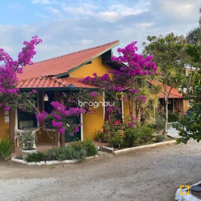 Casa com 54m², 1 quarto, 1 garagem, no bairro Cachoeira do Bom Jesus em Florianópolis