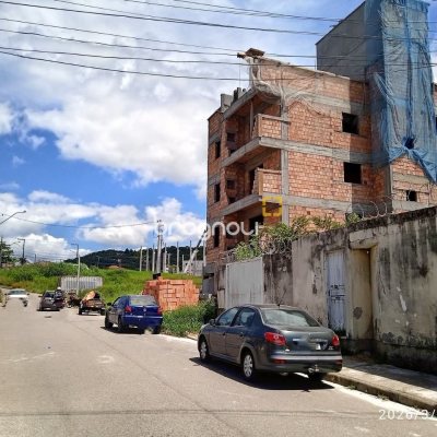 Apartamento com 71m², 2 quartos (sendo 1 suíte), 1 garagem, no bairro Serraria em São José