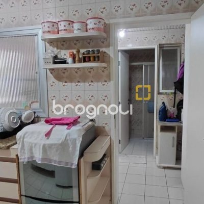 Apartamento com 91m², 2 quartos, no bairro Centro em Florianópolis