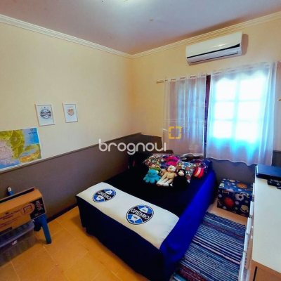 Casa com 340m², 3 quartos (sendo 1 suíte), 3 garagens, no bairro Ingleses em Florianópolis