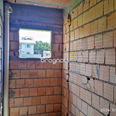 Apartamento com 69m², 2 quartos, 1 garagem, no bairro Serraria em São José