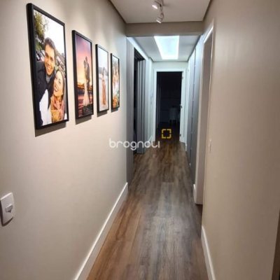 Apartamento com 165m², 4 quartos (sendo 4 suítes), 2 garagens, no bairro Centro em Florianópolis