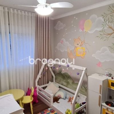 Apartamento com 165m², 4 quartos (sendo 4 suítes), 2 garagens, no bairro Centro em Florianópolis