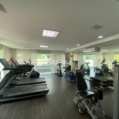 Apartamento com 165m², 4 quartos (sendo 4 suítes), 2 garagens, no bairro Centro em Florianópolis