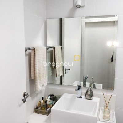 Apartamento com 72m², 2 quartos (sendo 1 suíte), 1 garagem, no bairro Pedra Branca em Palhoça