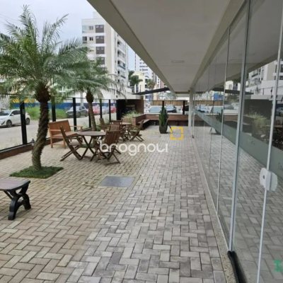 Apartamento com 72m², 2 quartos (sendo 1 suíte), 1 garagem, no bairro Pedra Branca em Palhoça