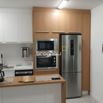 Apartamento com 72m², 2 quartos (sendo 1 suíte), 1 garagem, no bairro Pedra Branca em Palhoça
