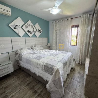 Casa com 280m², 4 quartos (sendo 4 suítes), 3 garagens, no bairro Jurerê em Florianópolis