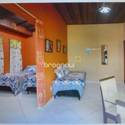 Casa com 1000m², 4 quartos (sendo 4 suítes), 4 garagens, no bairro São Miguel em Biguaçu