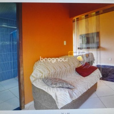 Casa com 1000m², 4 quartos (sendo 4 suítes), 4 garagens, no bairro São Miguel em Biguaçu