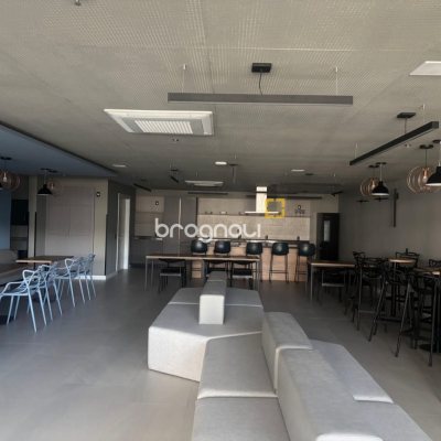 Studio com 32m², 1 quarto, 1 garagem, no bairro Trindade em Florianópolis