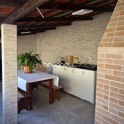Casa com 177m², 4 quartos, 4 garagens, no bairro Jardim Atlântico em Florianópolis