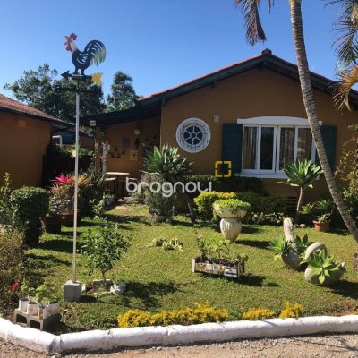 Casa com 58m², 1 quarto, 1 garagem, no bairro Cachoeira do Bom Jesus em Florianópolis