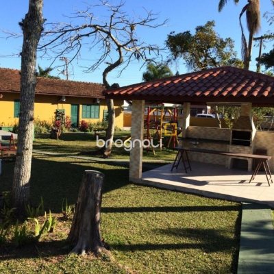 Casa com 58m², 1 quarto, 1 garagem, no bairro Cachoeira do Bom Jesus em Florianópolis