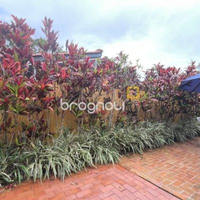 Casa com 58m², 1 quarto, 1 garagem, no bairro Cachoeira do Bom Jesus em Florianópolis