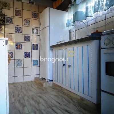 Casa com 54m², 1 quarto, 1 garagem, no bairro Cachoeira do Bom Jesus em Florianópolis