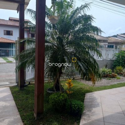 Casa com 212m², 4 quartos (sendo 1 suíte), 2 garagens, no bairro Vargem Grande em Florianópolis