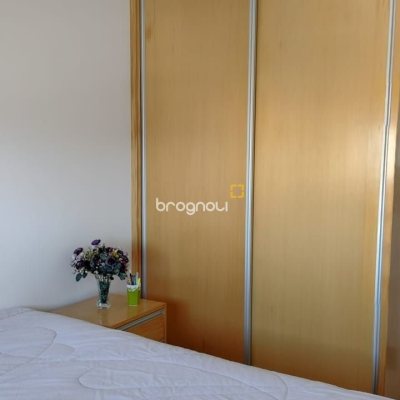 Apartamento com 99m², 3 quartos (sendo 1 suíte), 1 garagem, no bairro Coqueiros em Florianópolis