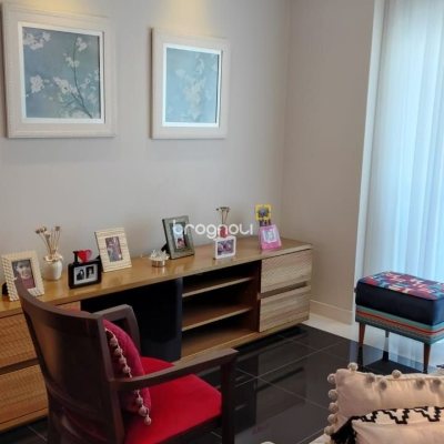 Apartamento com 99m², 3 quartos (sendo 1 suíte), 1 garagem, no bairro Coqueiros em Florianópolis