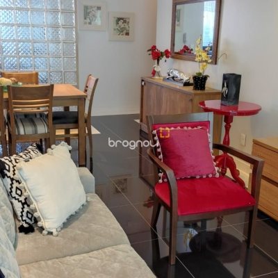 Apartamento com 99m², 3 quartos (sendo 1 suíte), 1 garagem, no bairro Coqueiros em Florianópolis