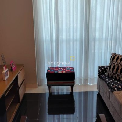 Apartamento com 99m², 3 quartos (sendo 1 suíte), 1 garagem, no bairro Coqueiros em Florianópolis