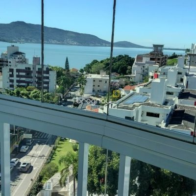 Apartamento com 99m², 3 quartos (sendo 1 suíte), 1 garagem, no bairro Coqueiros em Florianópolis