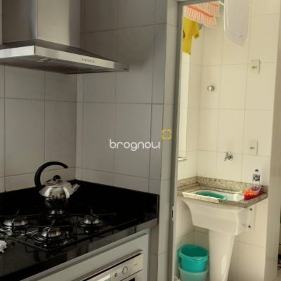 Apartamento com 99m², 3 quartos (sendo 1 suíte), 1 garagem, no bairro Coqueiros em Florianópolis